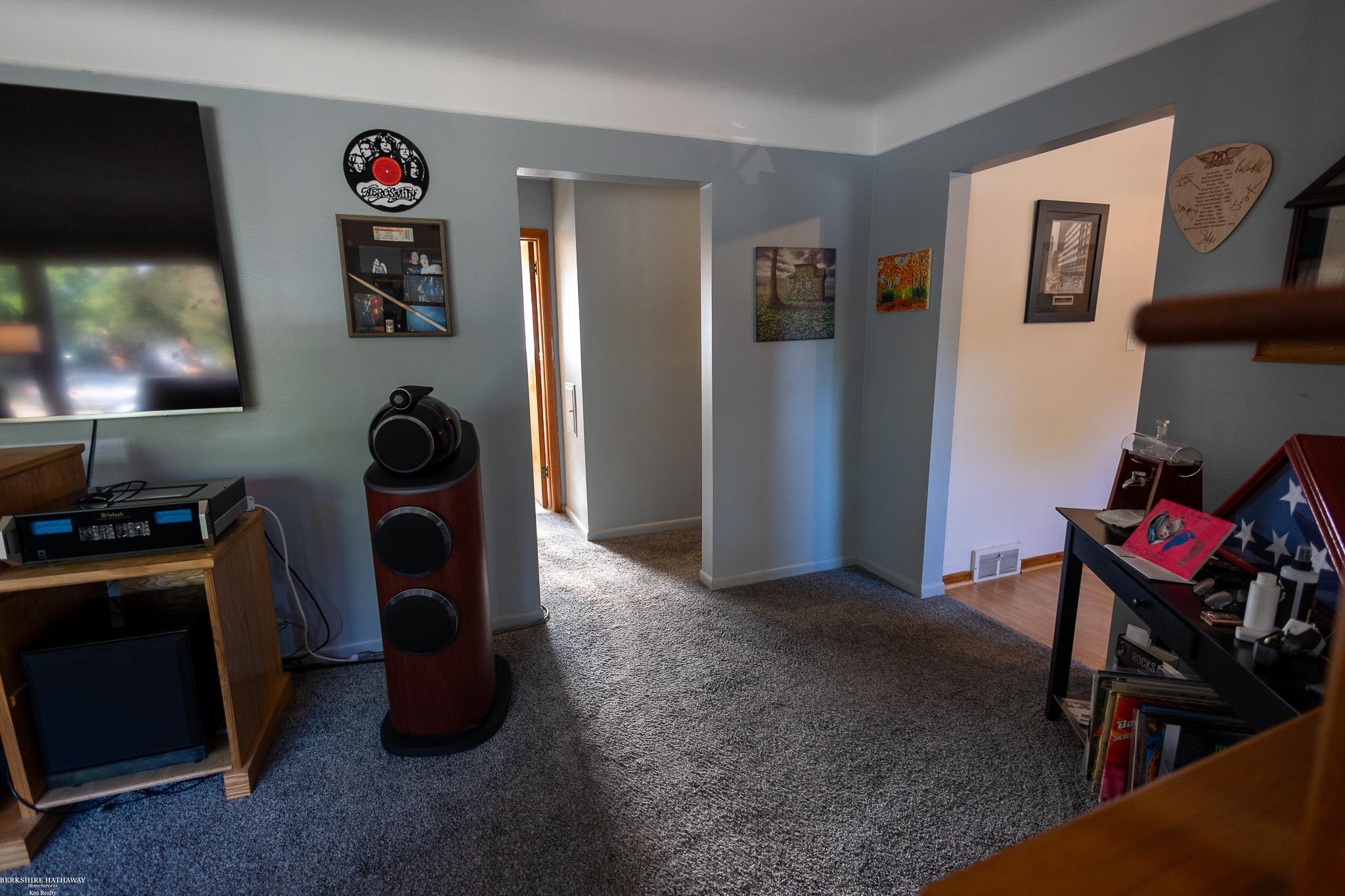 Trenton, Michigan 48183, United States, 3 Bedrooms Bedrooms, ,2 BathroomsBathrooms,Residential,Active,193202