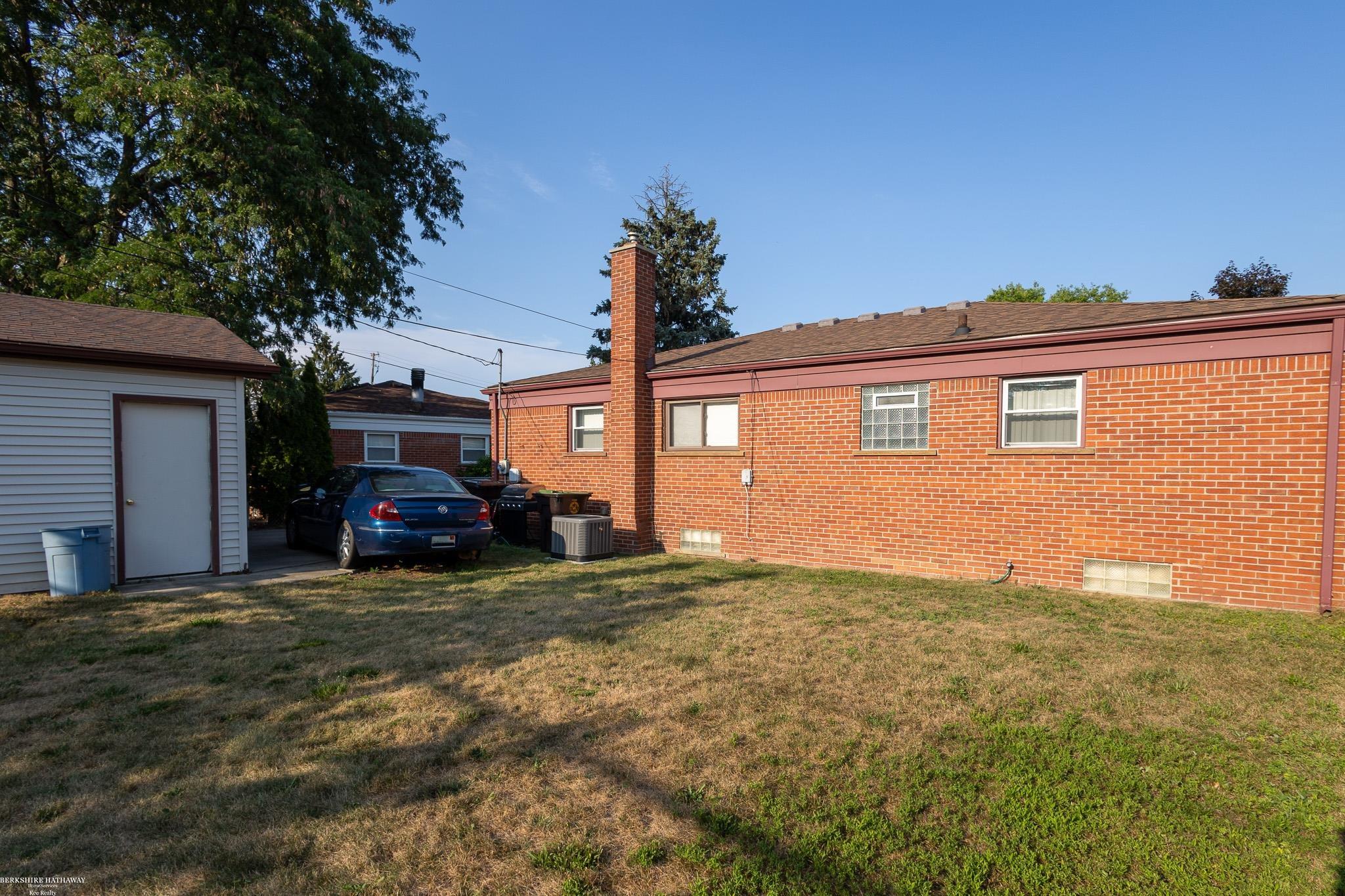 Trenton, Michigan 48183, United States, 3 Bedrooms Bedrooms, ,2 BathroomsBathrooms,Residential,Active,193202