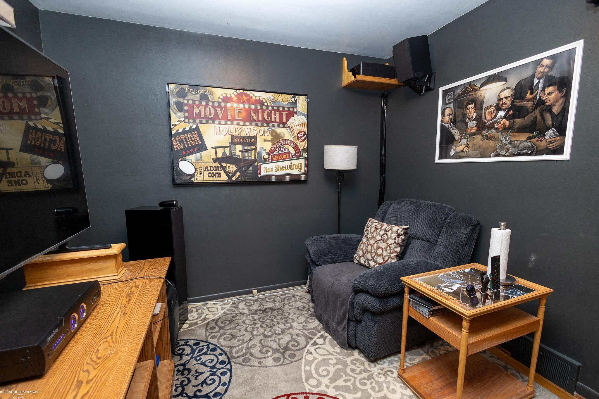 Trenton, Michigan 48183, United States, 3 Bedrooms Bedrooms, ,2 BathroomsBathrooms,Residential,Active,193202