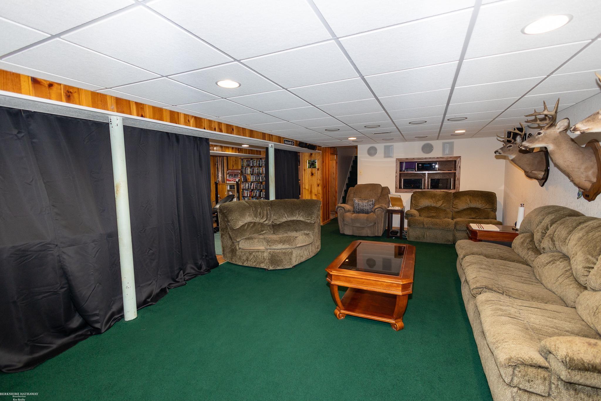 Trenton, Michigan 48183, United States, 3 Bedrooms Bedrooms, ,2 BathroomsBathrooms,Residential,Active,193202