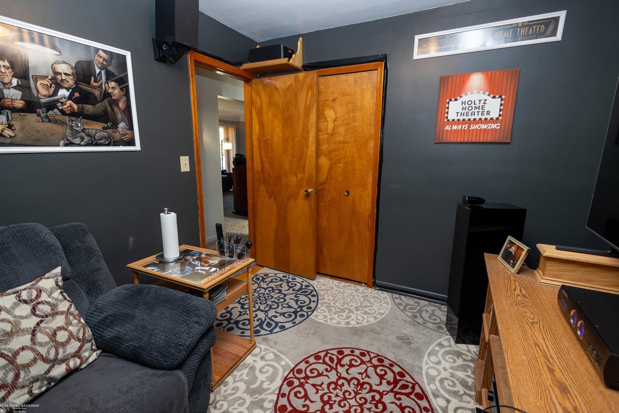 Trenton, Michigan 48183, United States, 3 Bedrooms Bedrooms, ,2 BathroomsBathrooms,Residential,Active,193202