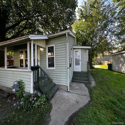 Photo of 74 Forest Street, River Rouge, MI 48218 (MLS # 61034078)