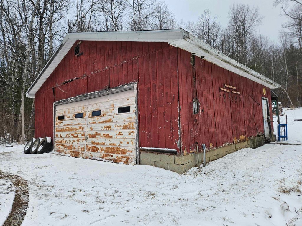 Photo of 5200 N Old State Road, Harrison, MI 48625 (MLS # 50199939)