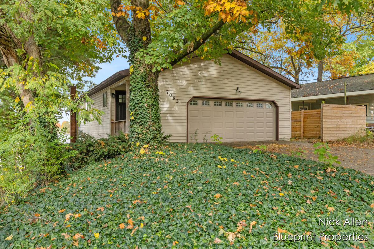 7093 Peninsula Drive