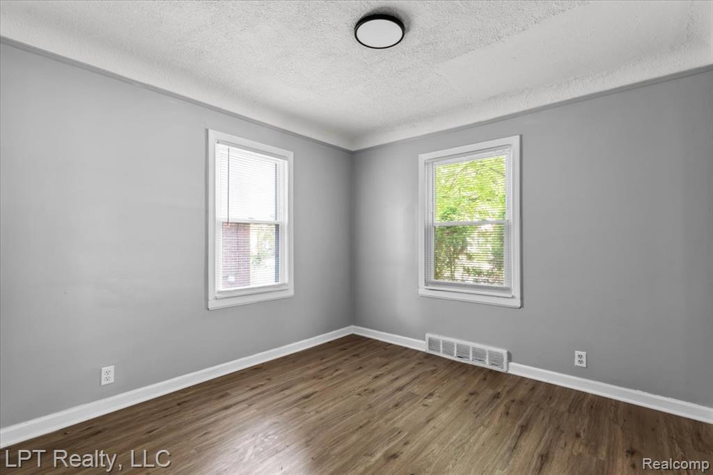 11608 Duchess Street