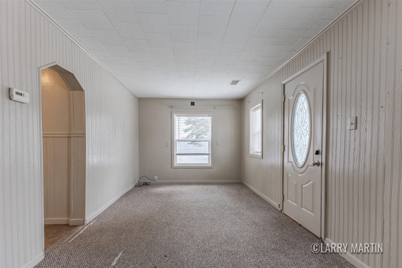 2052 Woodward Street