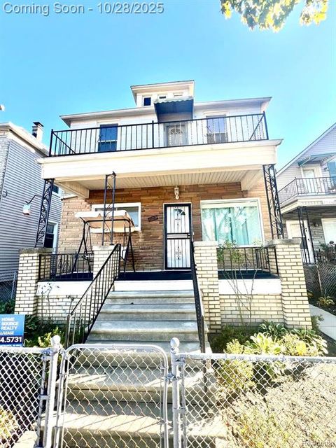 2932 Evaline Street Hamtramck MI 48212