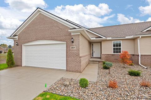 Photo of 2819 Eunice Circle, Adrian, MI 49221 (MLS # 50194934)