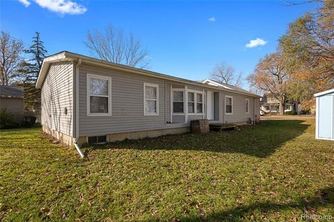 825 Smith Street Monroe MI 48161