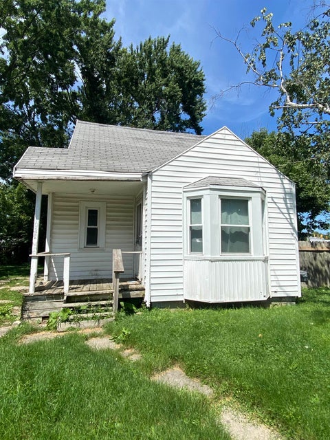 Photo of 1028 Campbell Street, Flint, MI 48507 (MLS # 50210843)