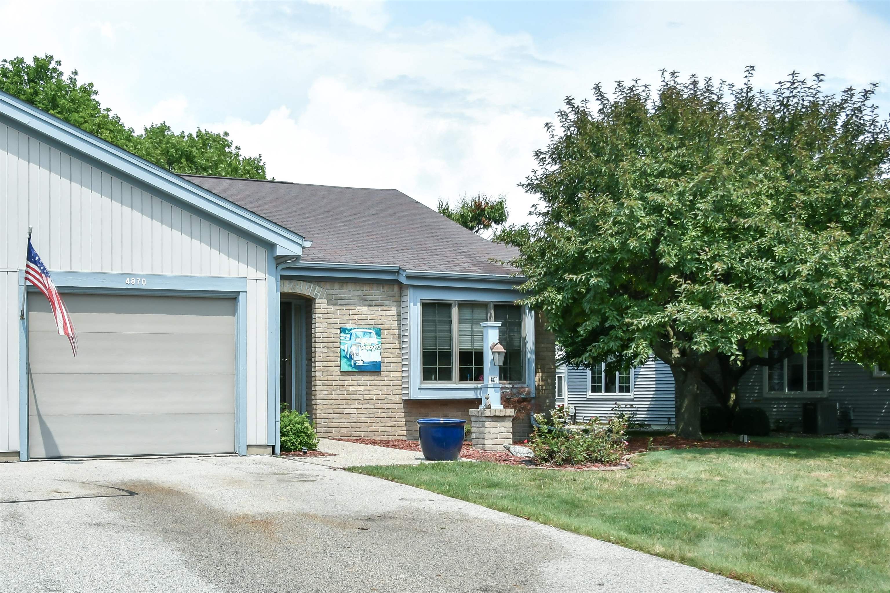4870 Appletree Lane