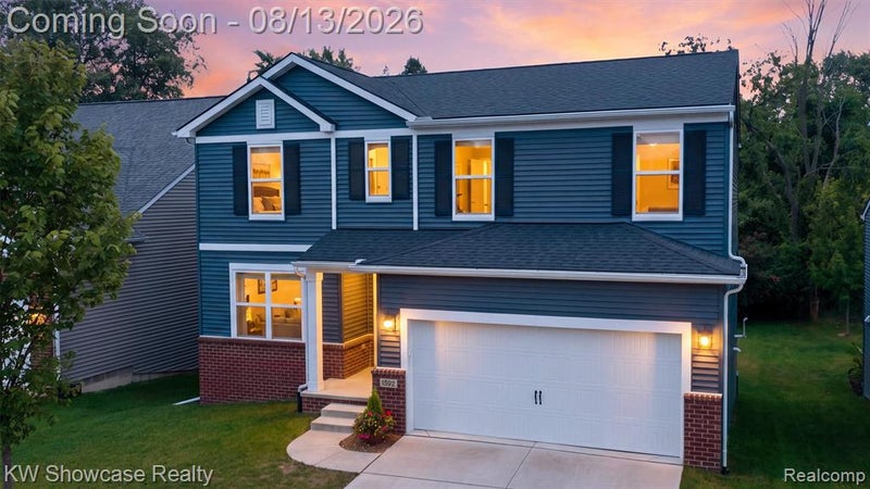 1592 Beachwood Drive