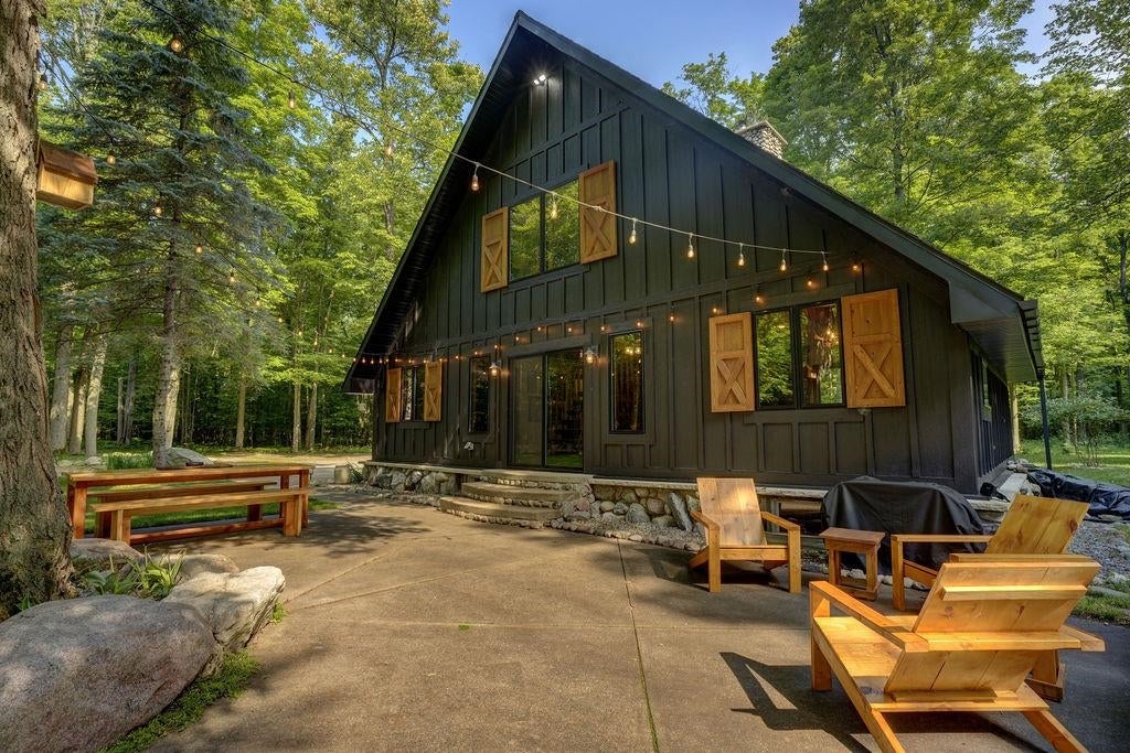 2674 NW Morrison Road