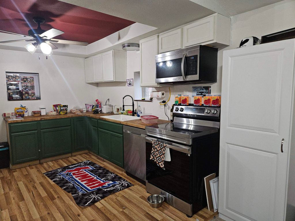 Photo of 4813 Poplar Drive, Harrison, MI 48625 (MLS # 50204055)