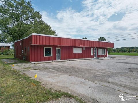 10606 Lewis Avenue Temperance MI 48182