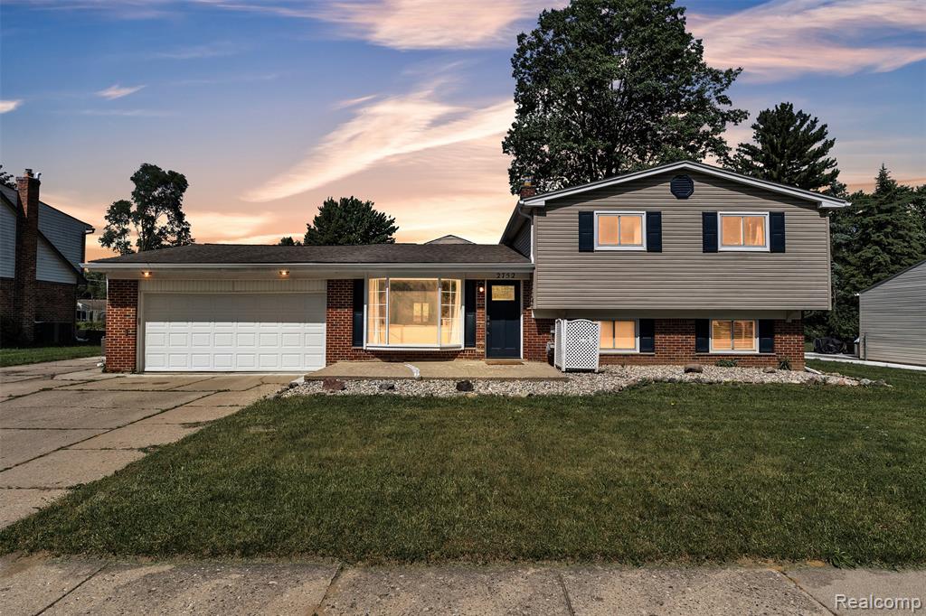 2752 Red Arrow Drive