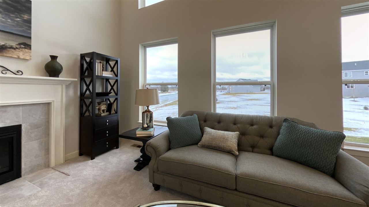 3106 Apple Blossom Way