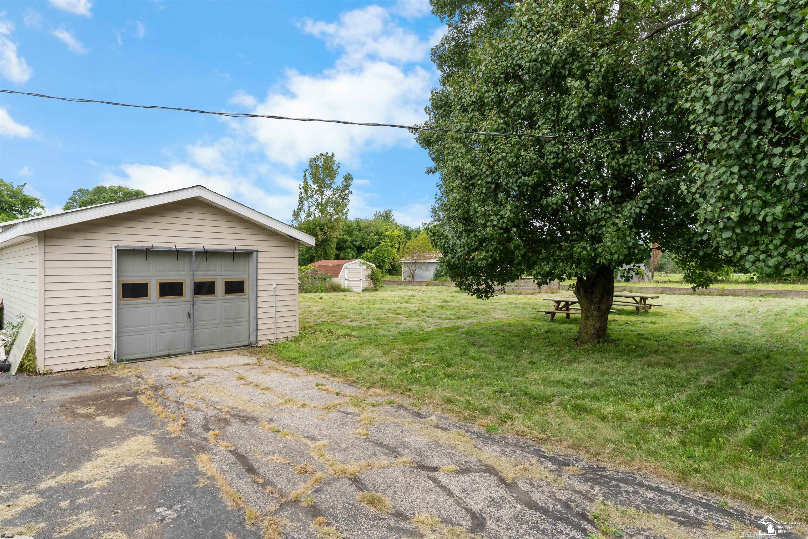 12953 Lavigne Road