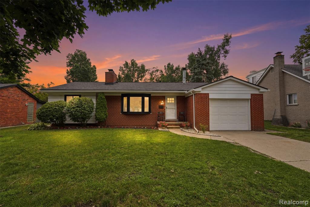 595 Byron Street
