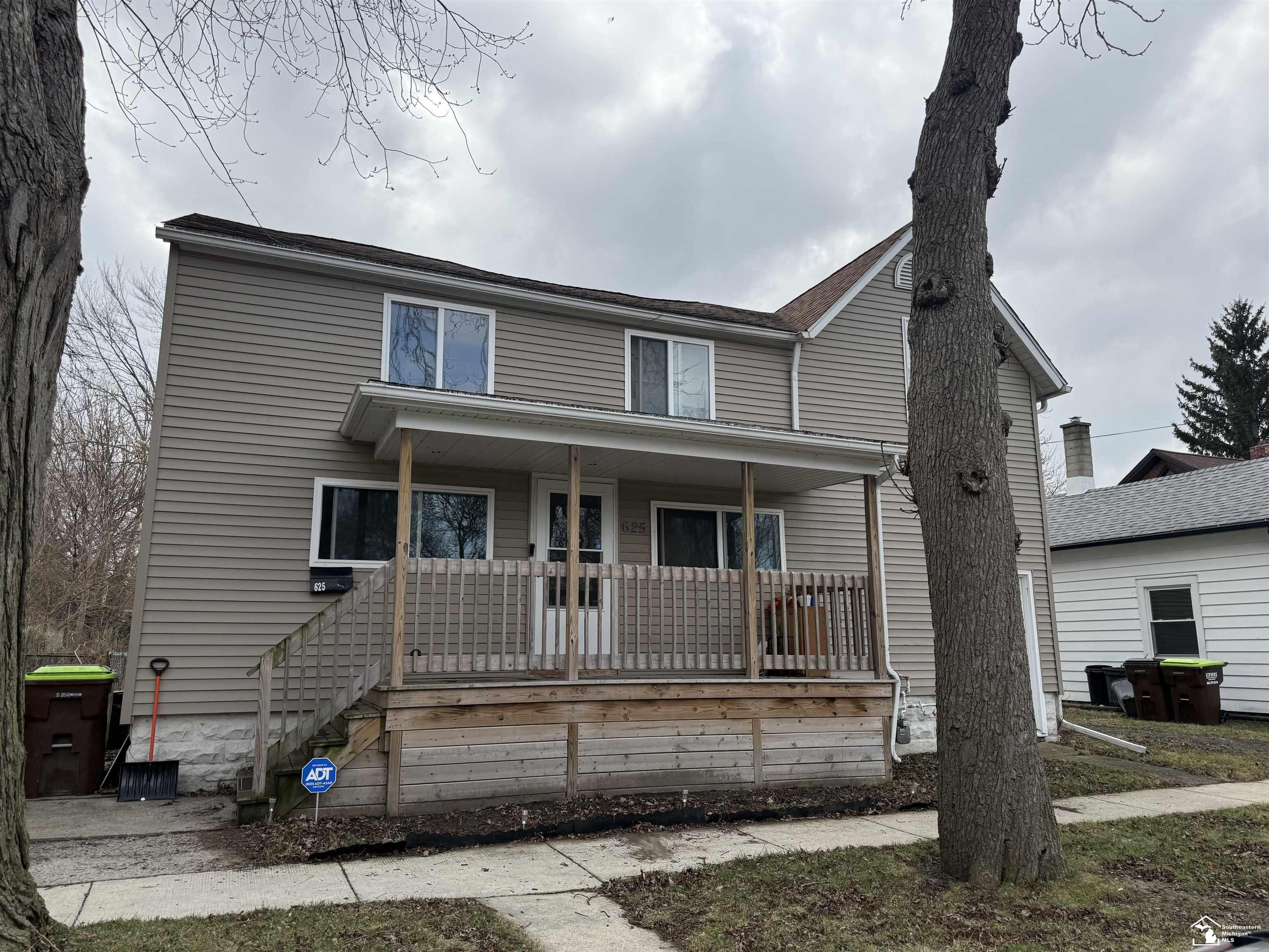 625 W Fifth Street