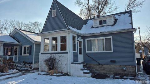 Photo of 1419 Fox Street Upper #Upper, Fenton, MI 48220 (MLS # 60959666)
