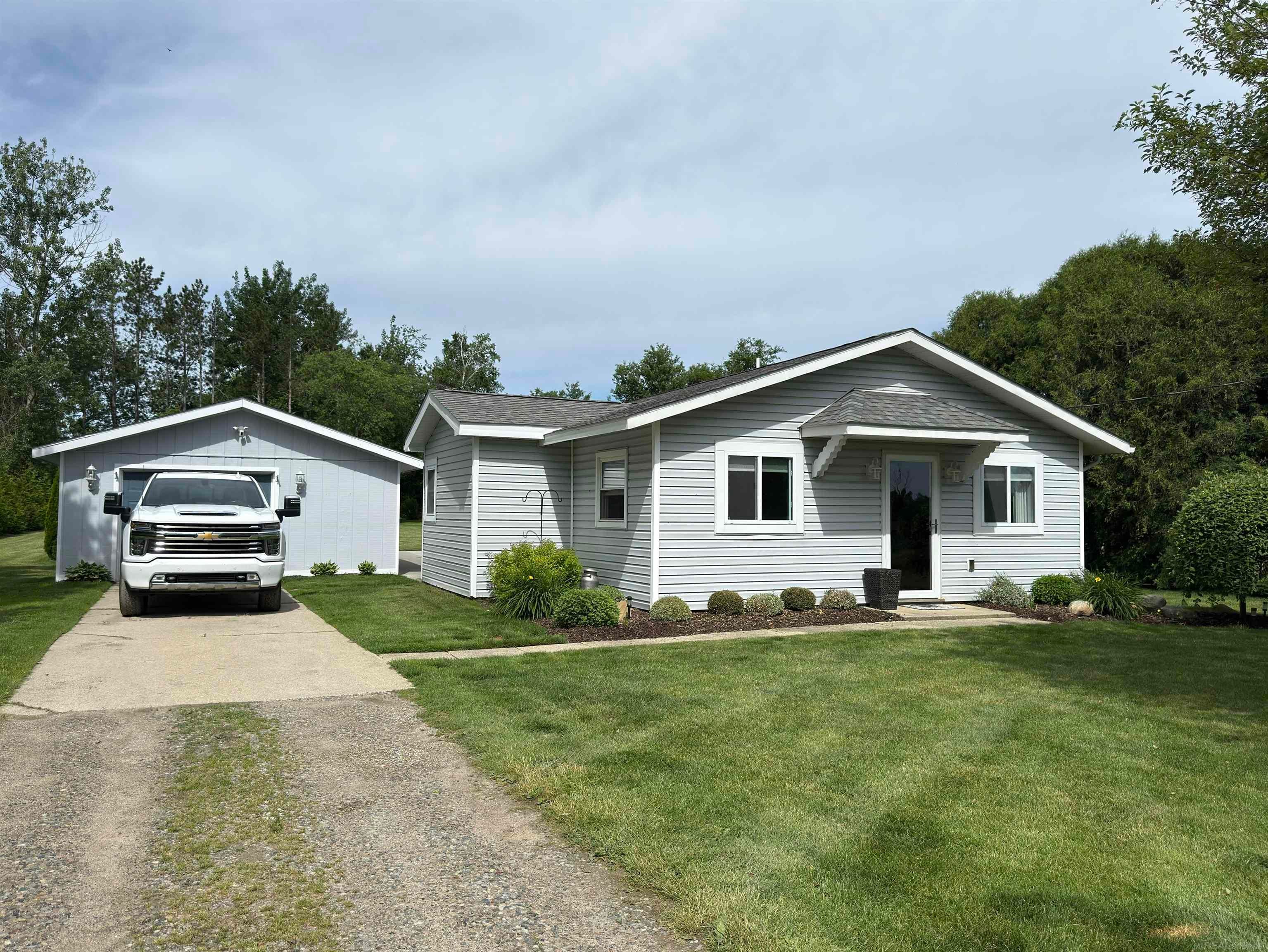 230 S Greening Road