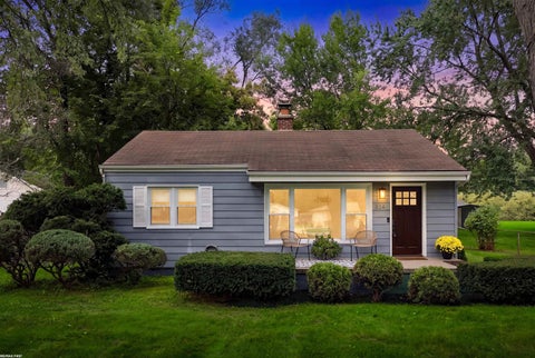 Photo of 8241 Russell Street, Utica, MI 48317 (MLS # 50222402)