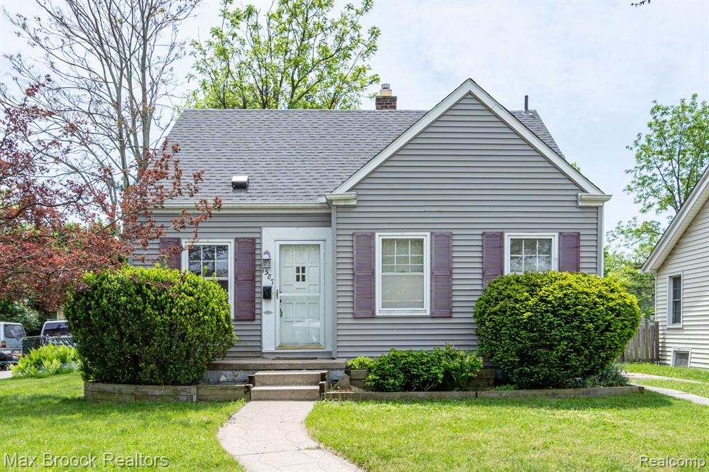 1587 LEROY Street