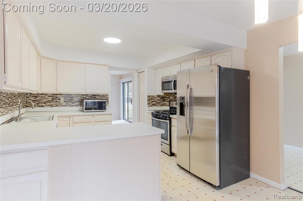 29332 Wellington Road