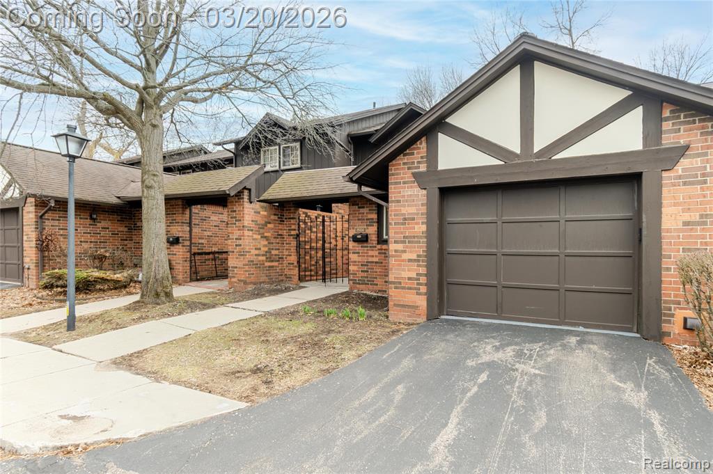 29332 Wellington Road