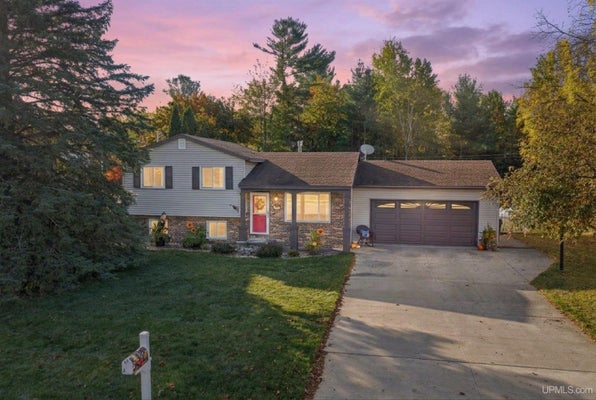 2801 5TH AVE S, ESCANABA, MI 49829 - Image 767789dc27feefdff1d045032efda53b/187019357