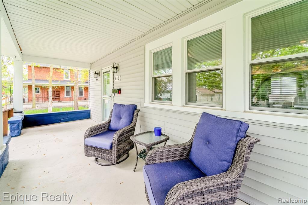 616 Hubble Street