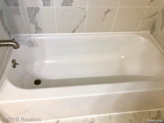 Rochester Hills, Michigan 48309, United States, 2 Bedrooms Bedrooms, ,1 BathroomBathrooms,Residential,Active,236550