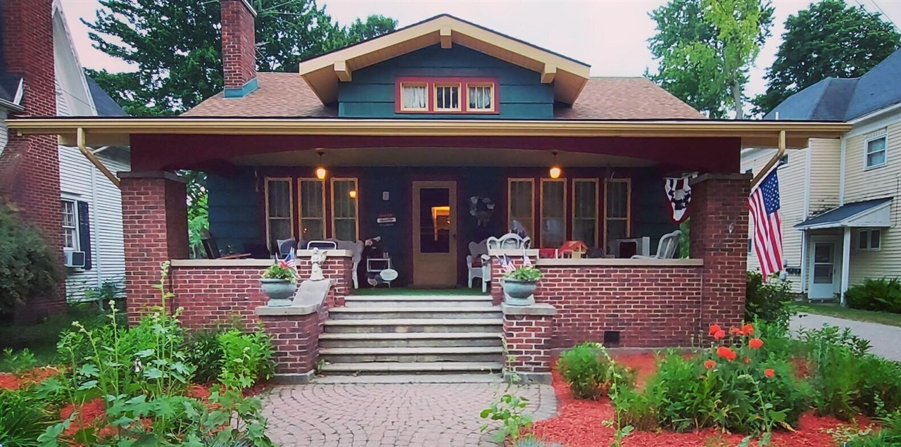 106 E Mechanic Street