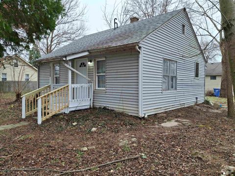 2052 Pleasantview Street Monroe MI 48162