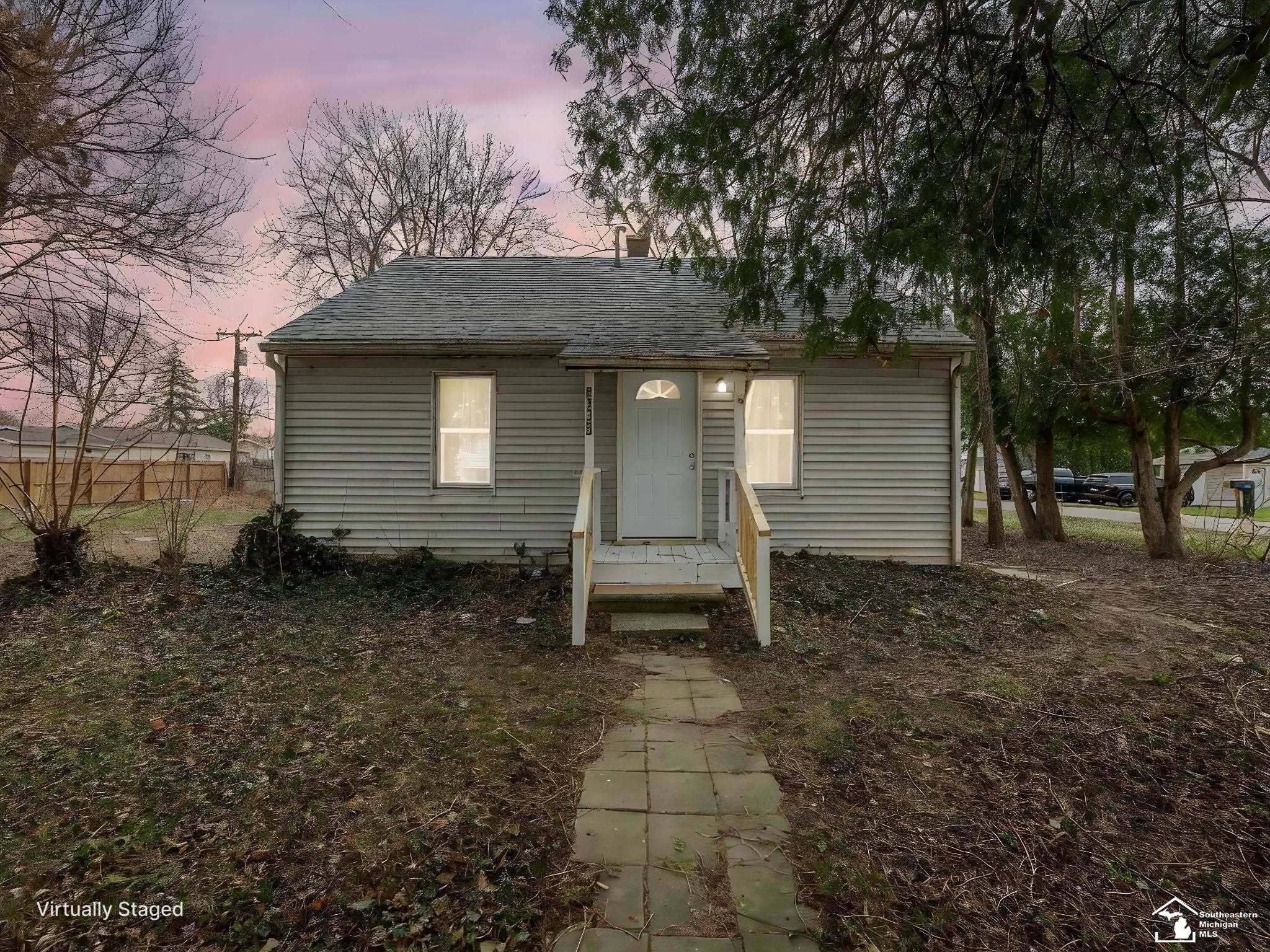 2052 Pleasantview Street