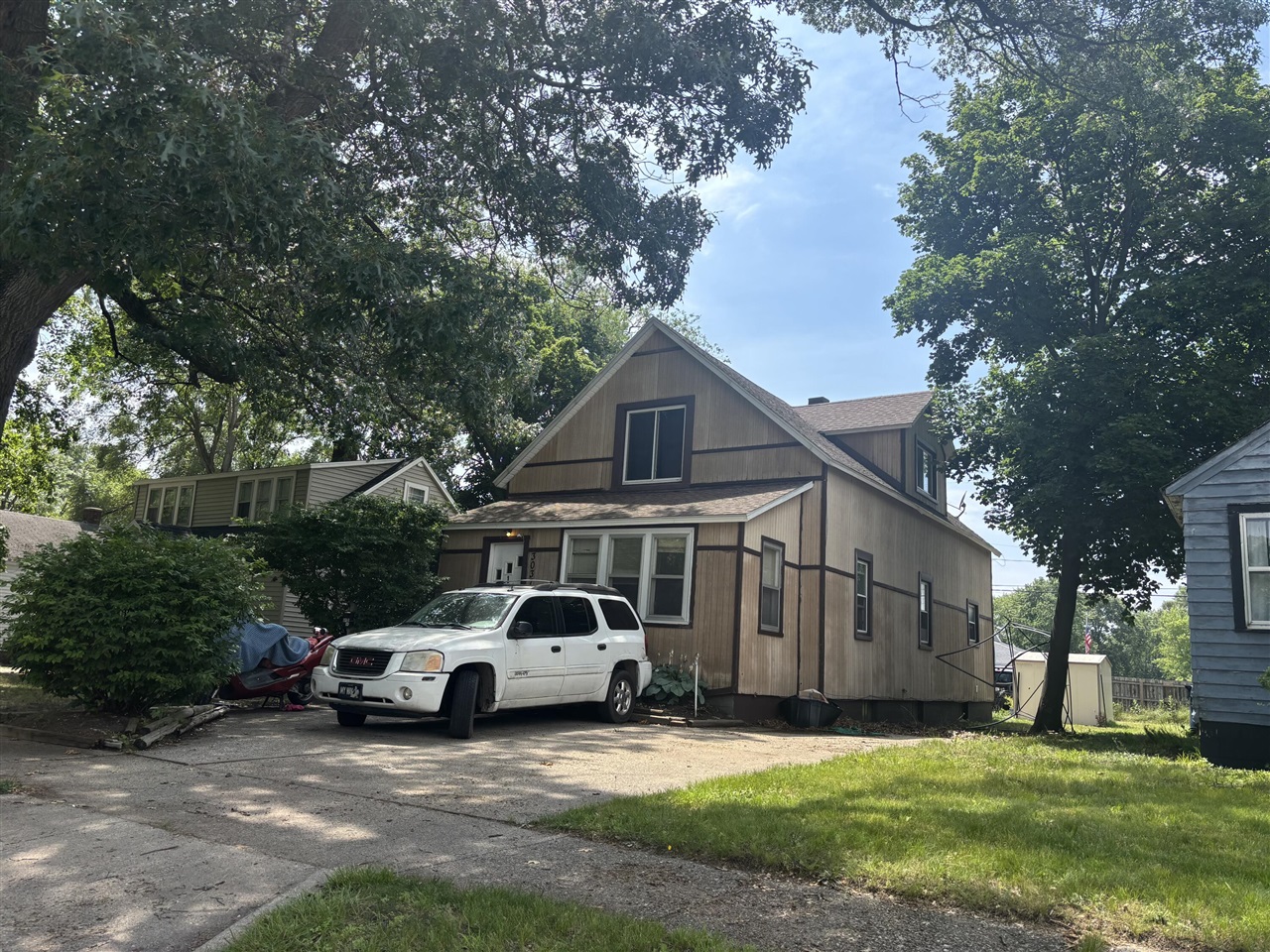 3037 Lemuel Street