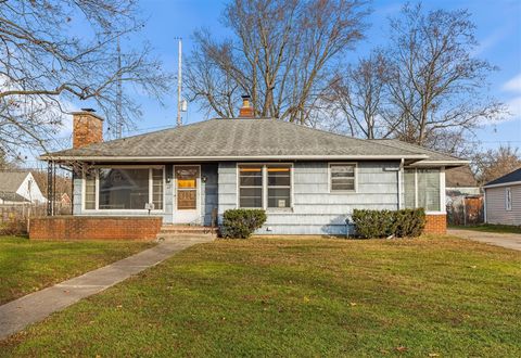 Photo of 62 Stuart Boulevard, Battle Creek, MI 49037 (MLS # 70506632)