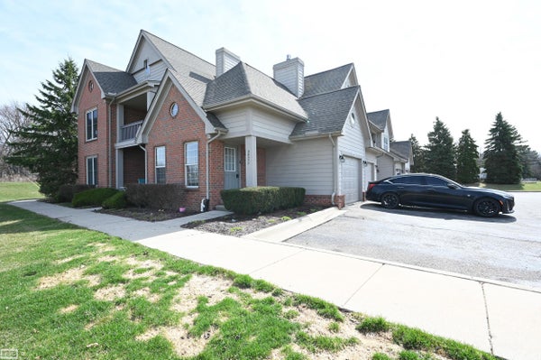 28777 BERWICK CT, CHESTERFIELD, MI 48047 - Image 7865b9400a3cb396513184395e682f6d/420273995