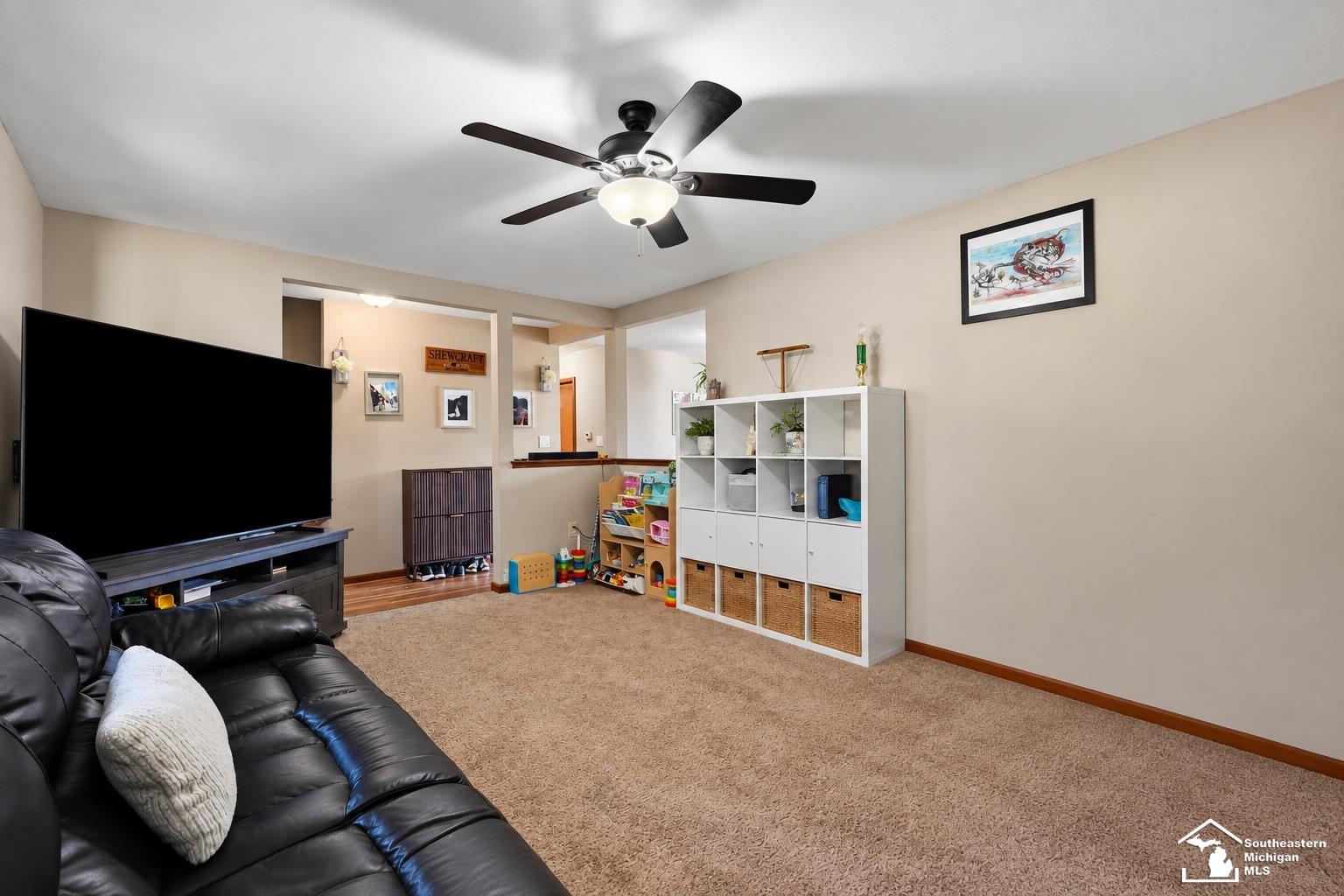 3498 Iroquois Trail
