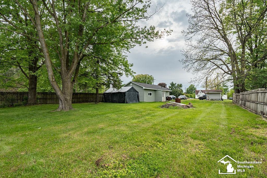 14374 Oakville Waltz Road