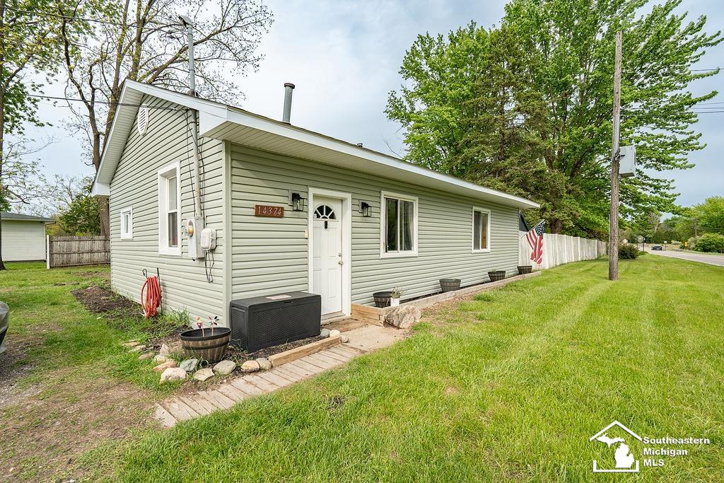 14374 Oakville Waltz Road