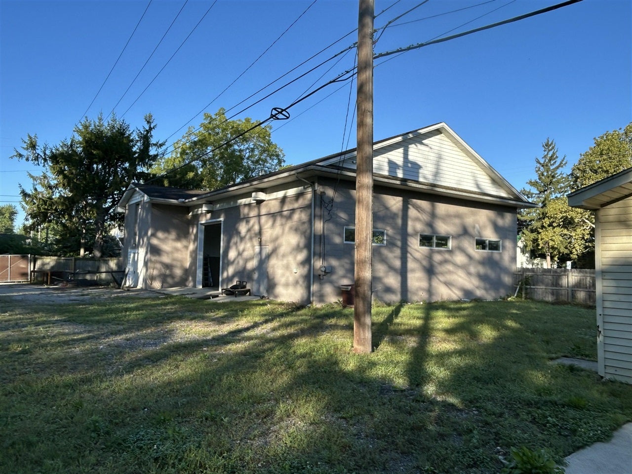3988 N Dixie Highway