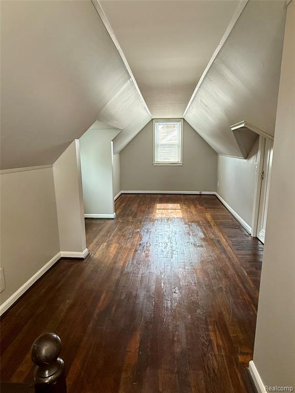 Berkley, Michigan 48072, United States, 3 Bedrooms Bedrooms, ,1 BathroomBathrooms,Residential,Active,192830