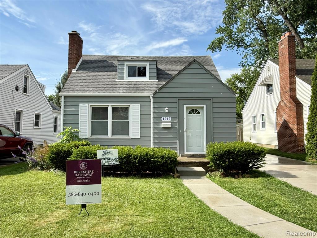 Berkley, Michigan 48072, United States, 3 Bedrooms Bedrooms, ,1 BathroomBathrooms,Residential,Active,192830