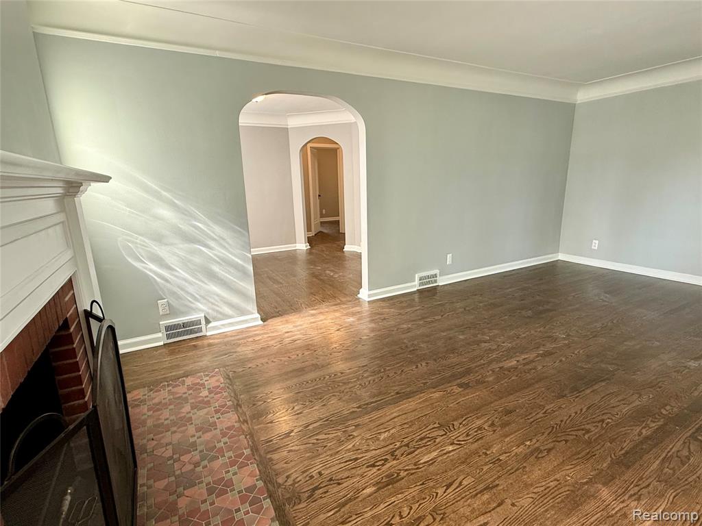 Berkley, Michigan 48072, United States, 3 Bedrooms Bedrooms, ,1 BathroomBathrooms,Residential,Active,192830