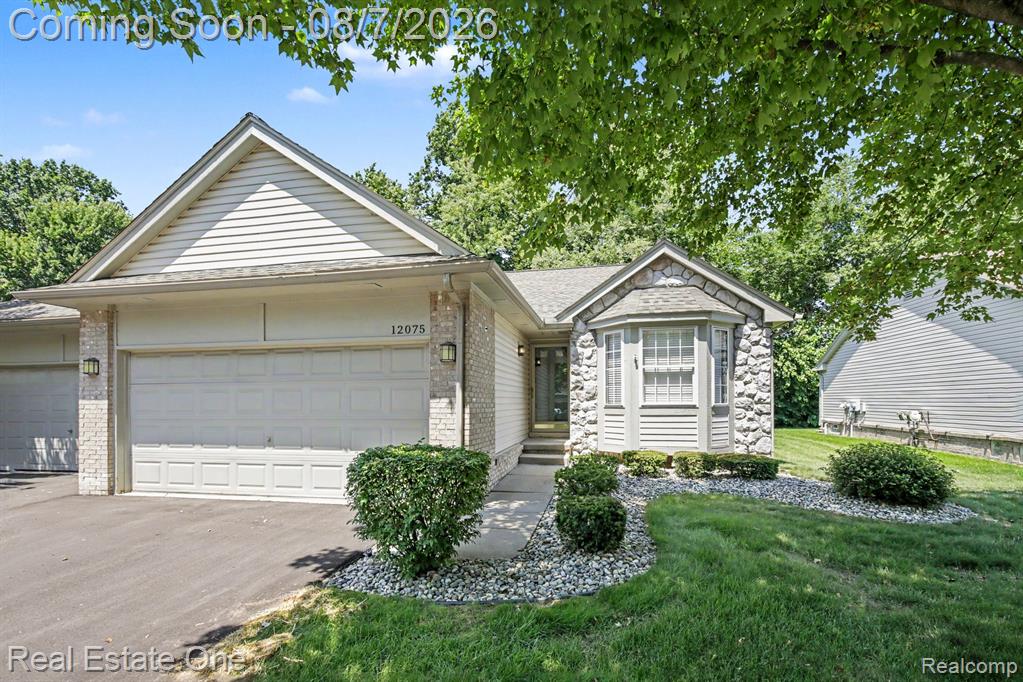 12075 Hickory