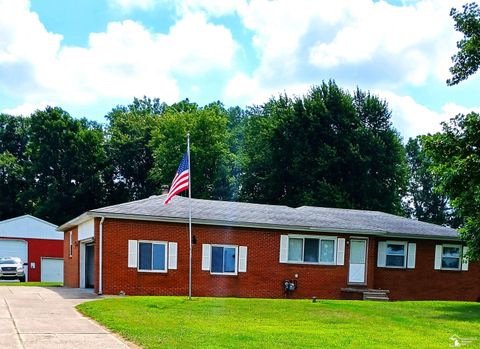 13156 Strasburg Road La Salle MI 48145
