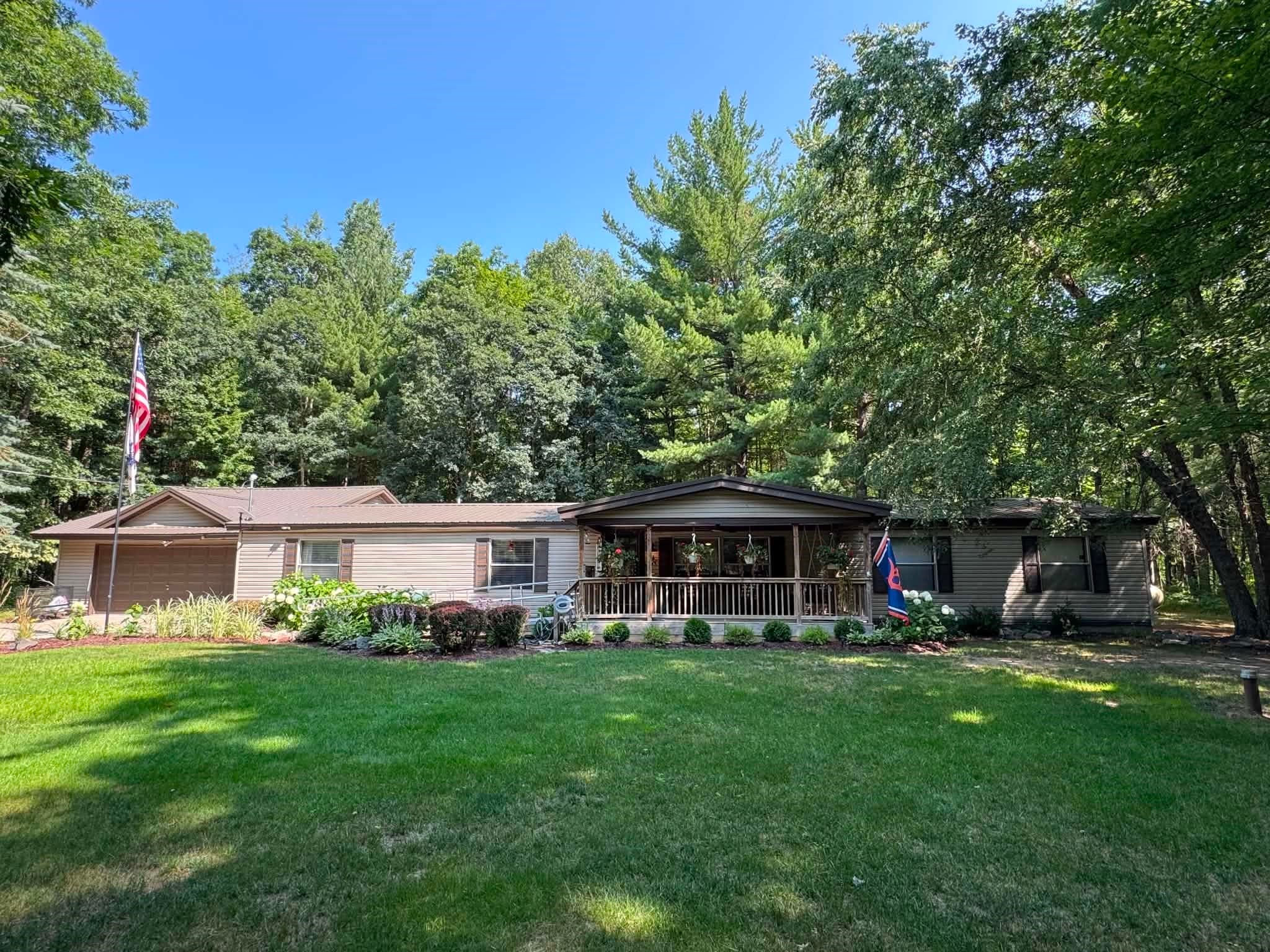 11842 W Eight Point Lake Road