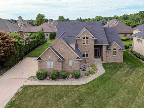 Photo of 49571 Compass Point Drive, Chesterfield Twp, MI 48047 (MLS # 50219135)